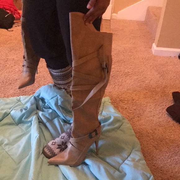 Tan Thigh boots - Picture 5 of 5